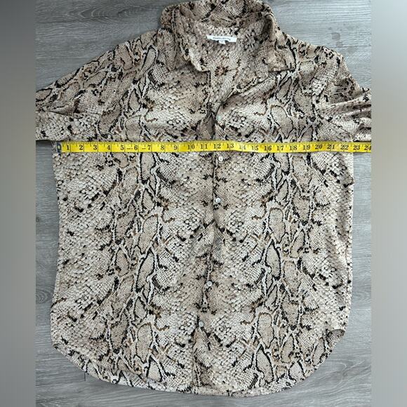 Rose + Olive- Size L-snake skin - maximalist blouse- button down- collar sleeves - Picture 10 of 11